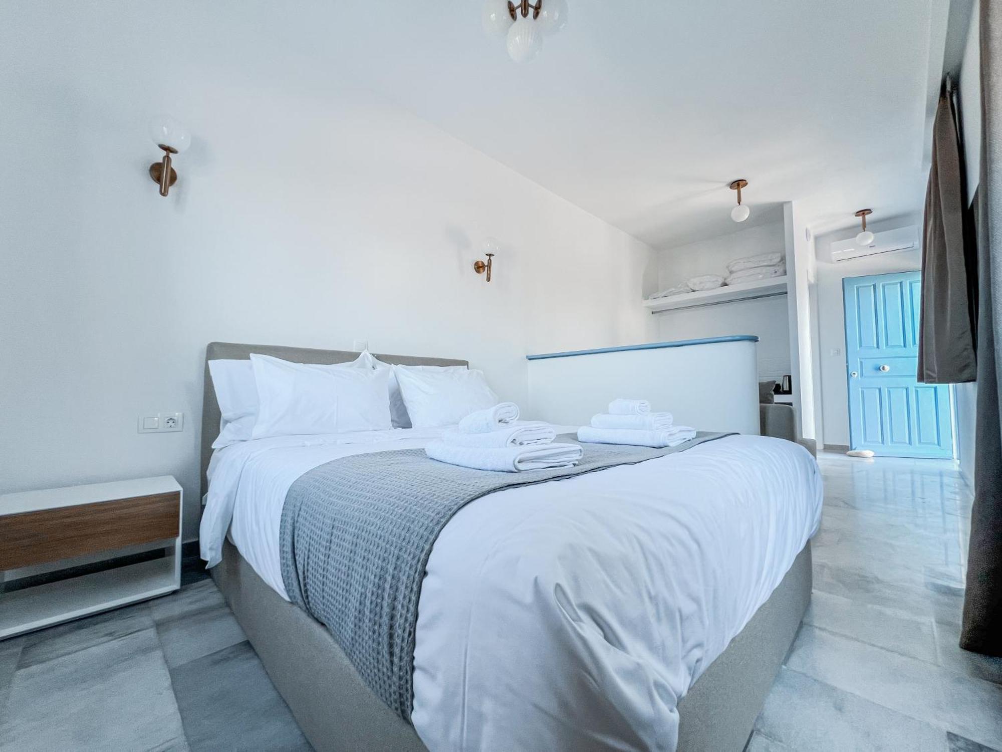 Yaleena Residences Drios Exterior foto