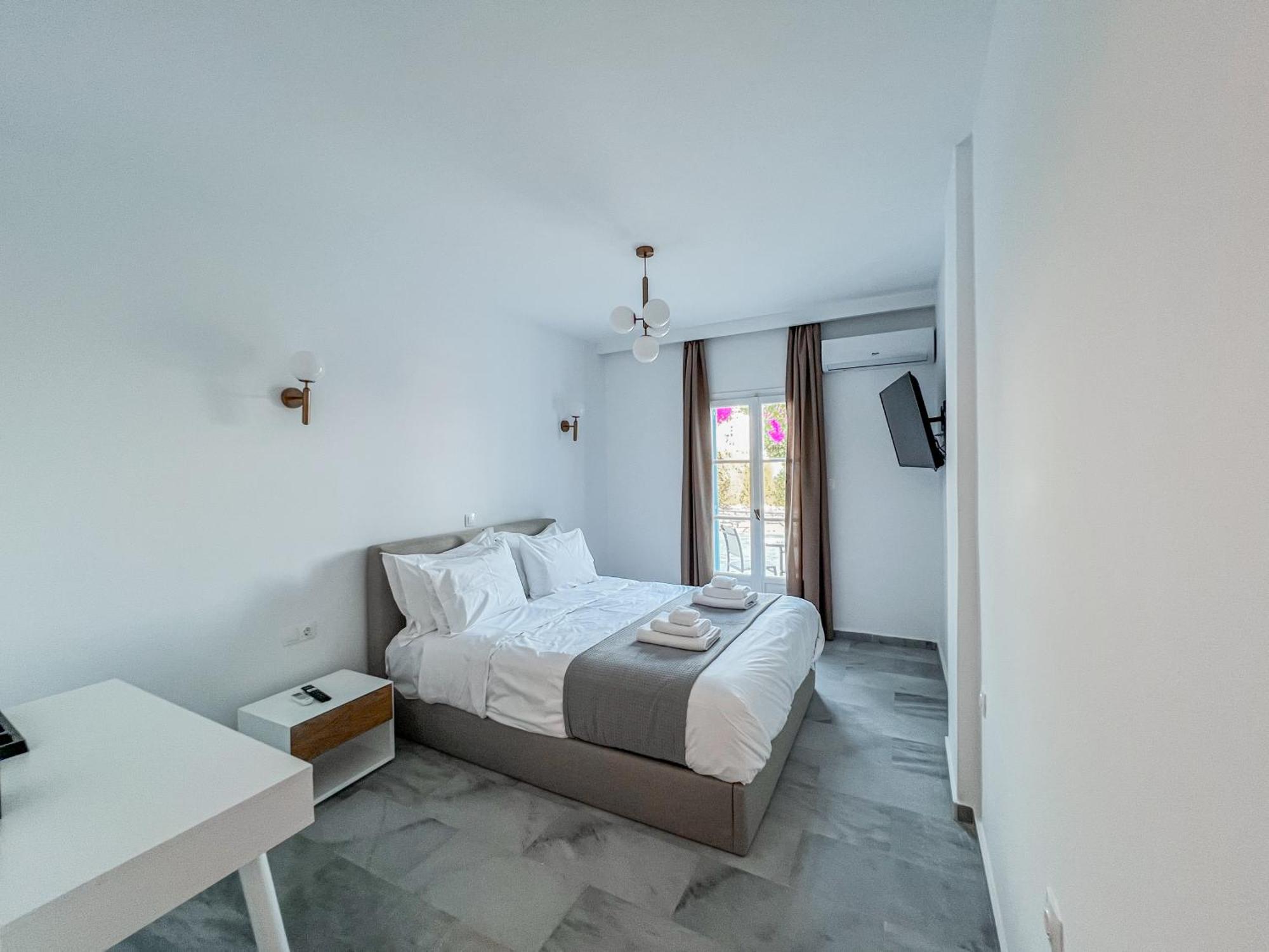 Yaleena Residences Drios Exterior foto