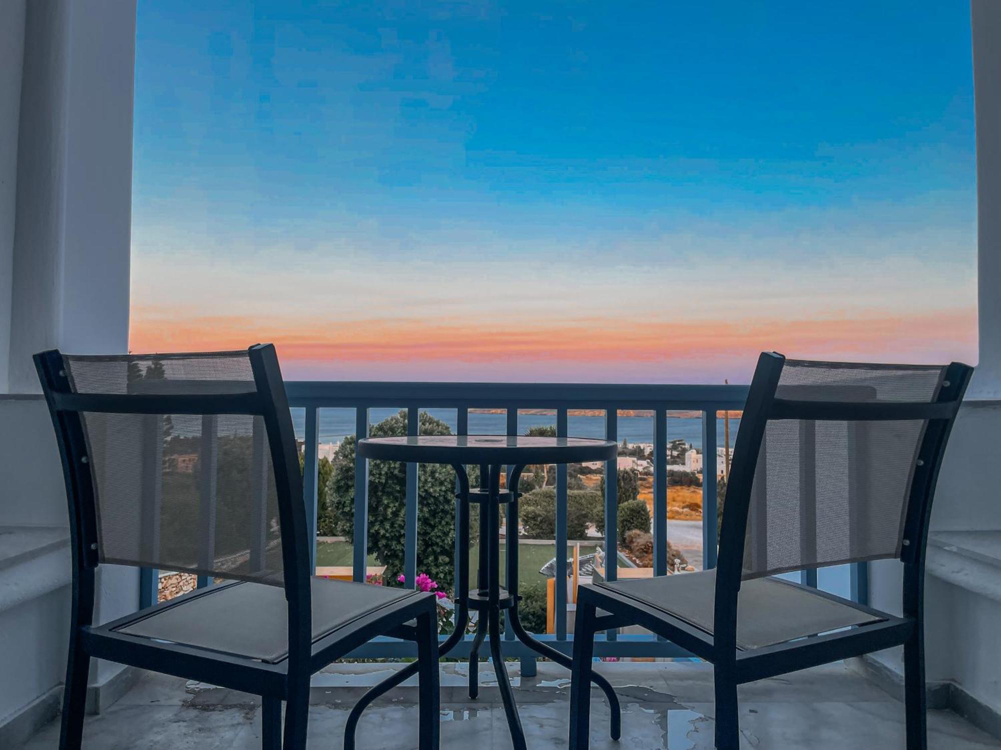 Yaleena Residences Drios Exterior foto